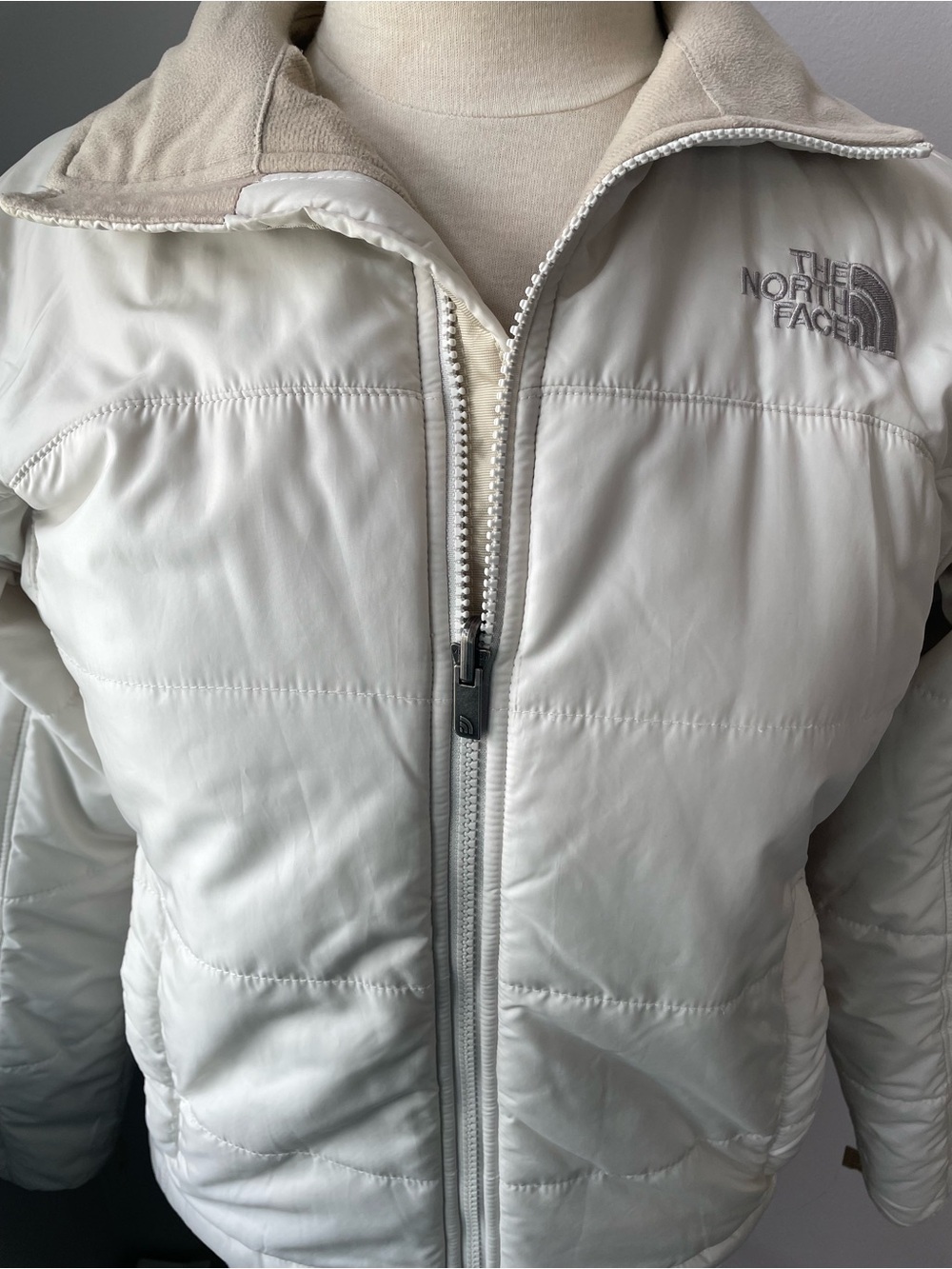 The North Face White Insulated Quilted Puffer Jacket - Women's Small - Picture 5 of 12